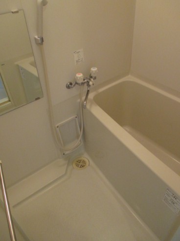 バス・シャワールーム　バスルーム