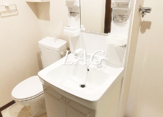 洗面設備　洗面台です。