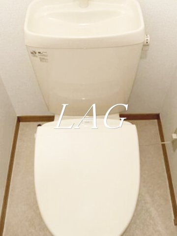 トイレ　トイレ(同仕様)です。