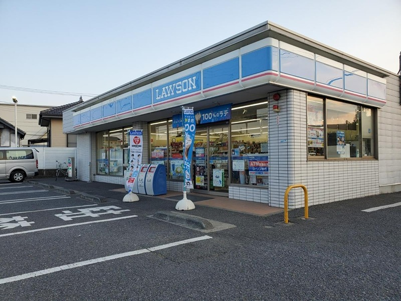 コンビニ　ローソン 草加柳島町店（コンビニ）まで665m