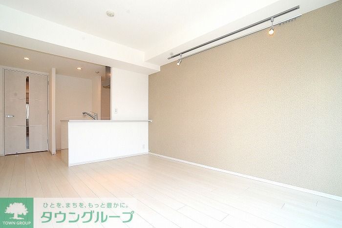 居室・リビング　※カラータイプは茶です