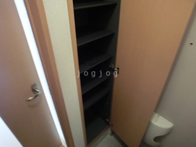 その他設備　下駄箱