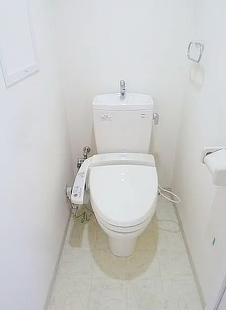 トイレ　同仕様参考写真