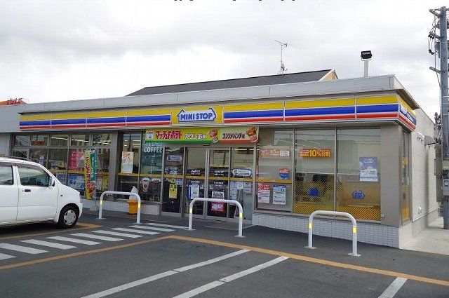 コンビニ　ミニストップ豊橋三本木店（コンビニ）まで291m