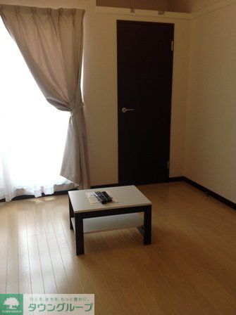 居室・リビング　全室フローリングのきれいなお部屋です