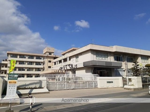 小学校　岡山市立陵南小学校（小学校）まで400m