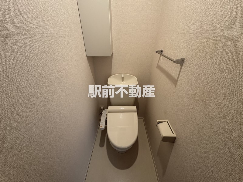 西鉄天神大牟田線 宮の陣駅 徒歩2分 3階建 築11年のトイレ写真