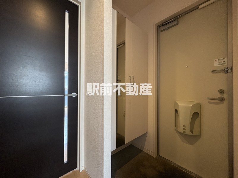西鉄天神大牟田線 宮の陣駅 徒歩2分 3階建 築11年の玄関写真