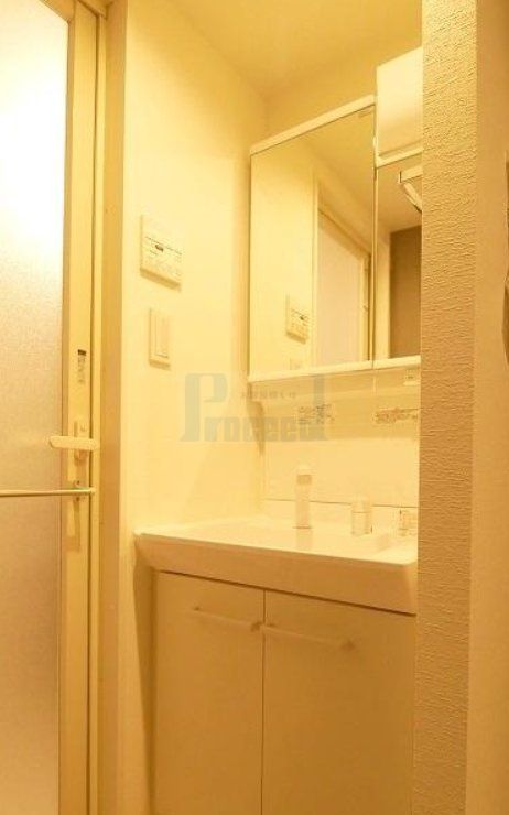 洗面設備　使いやすい独立洗面台☆