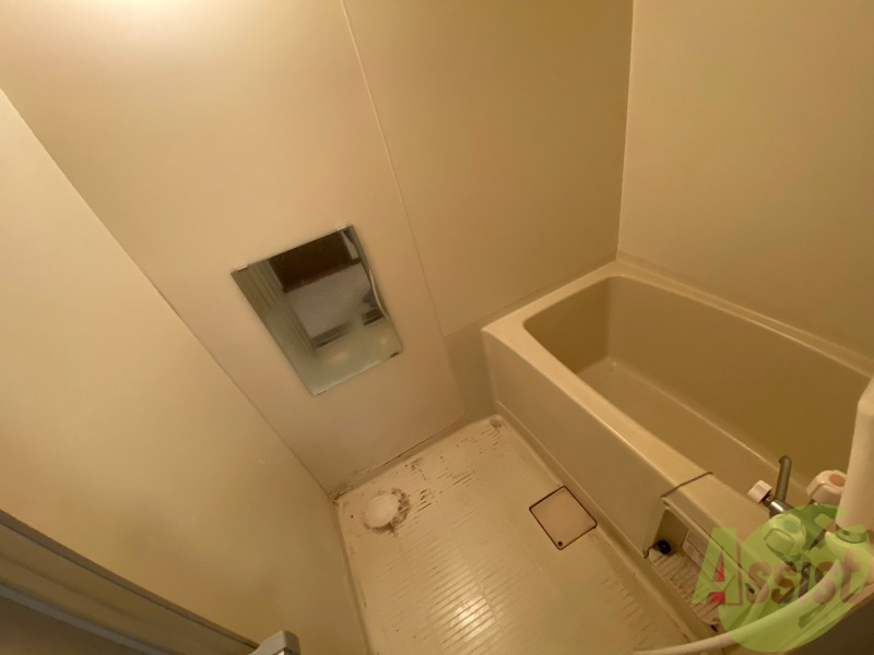 バス・シャワールーム　ユニットバスです。疲れを癒すのに欠かせませんね！