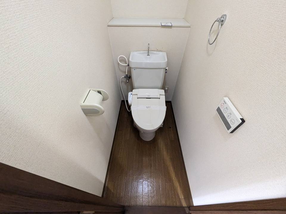 トイレ　トイレ