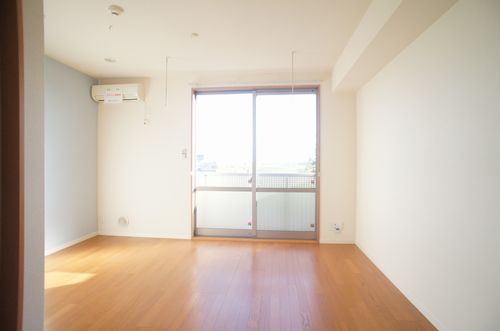 眺望　採光性良く一日中明るい快適な空間がここにあります♪