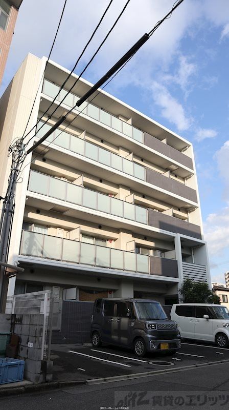 ＬａＣＡＳＡ江坂の建物外観