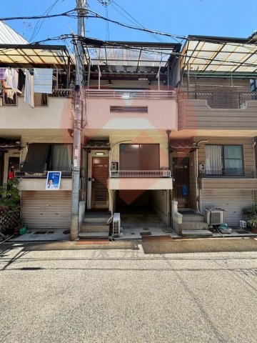 寝屋川市中木田町貸家の建物外観