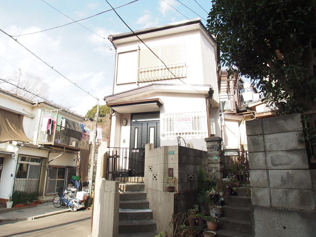 野寺三丁目貸家の建物外観