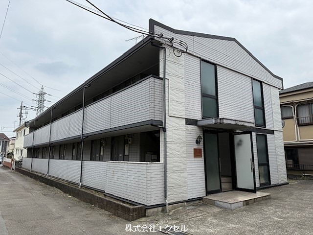建物外観　2路線利用可能で通勤通学に便利です。