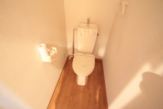 トイレ　※別部屋の写真です