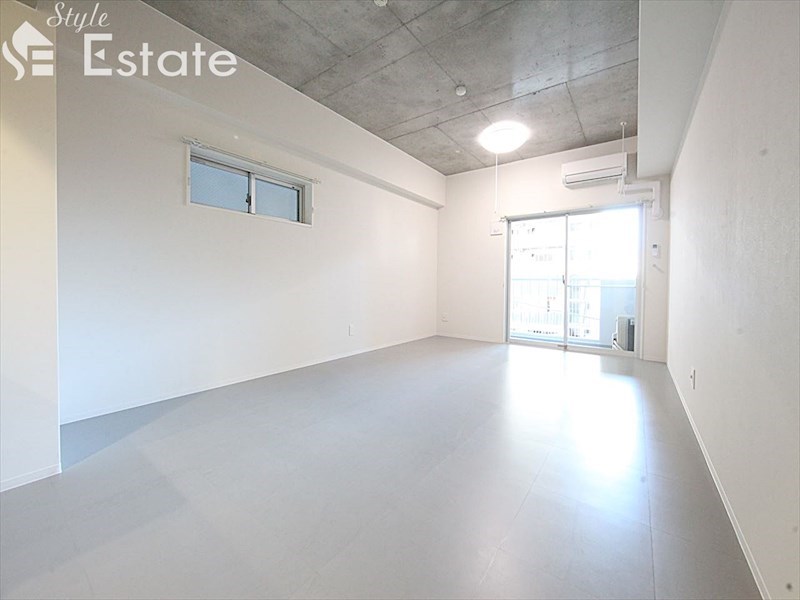 居室・リビング　内装