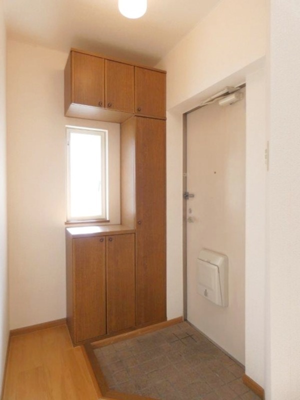 玄関　図面と現状に相違がある場合には現状を優先