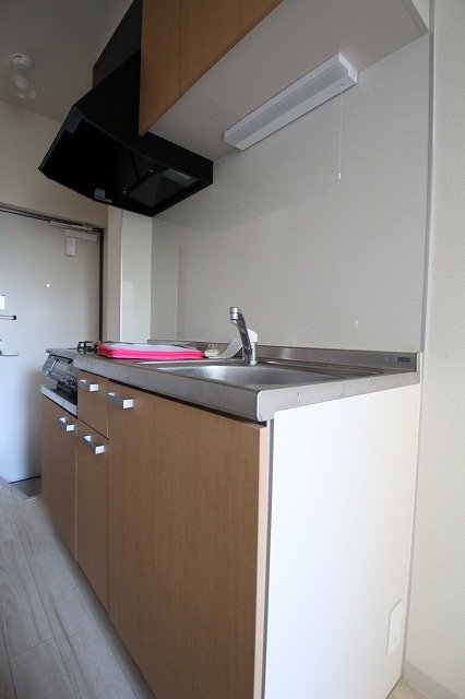 キッチン　同物件、別号室のものです。