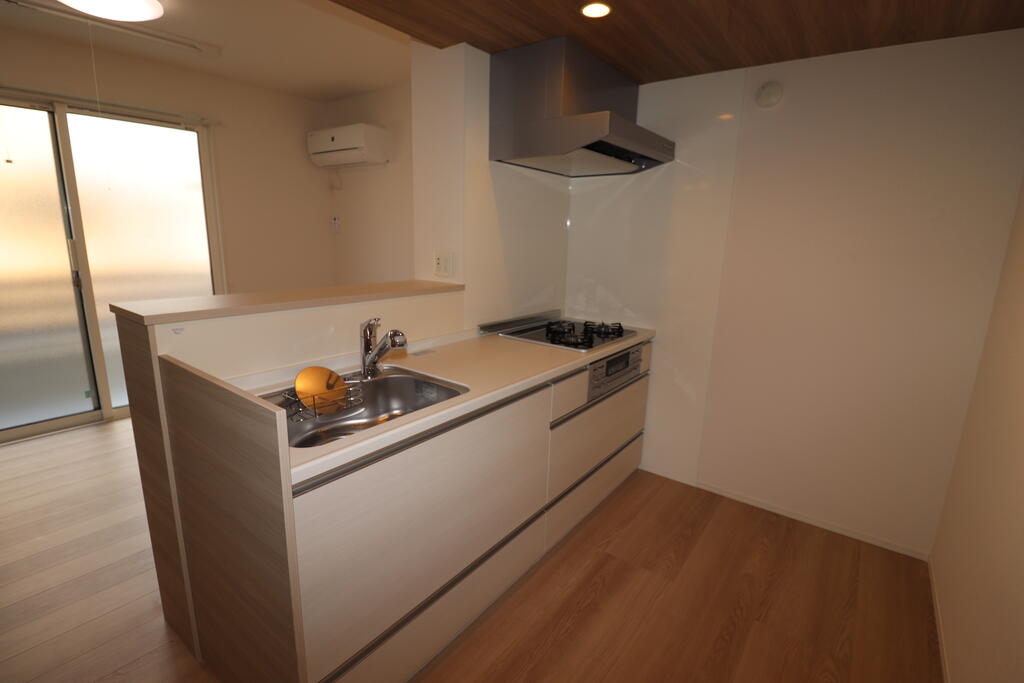 キッチン　キッチン：画像は同社類似物件の写真