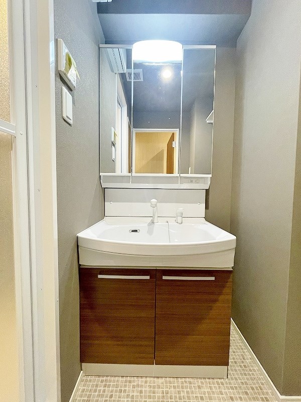 洗面設備　★洗面脱衣所/シャワー付き洗面台★