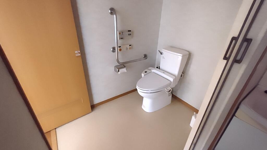 リコシエ村のトイレ写真