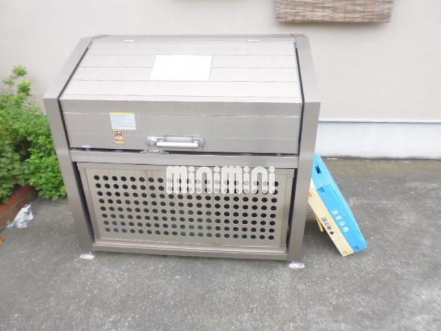 その他共有部分　ゴミ置き場もあります