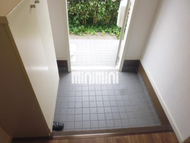 玄関　玄関もゆとりがあります