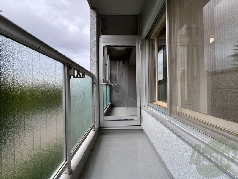 バルコニー　バルコニーが付いていますので一息ついてみてはいかがですか。