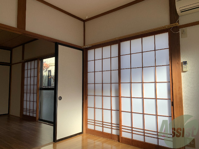 居室・リビング　ゆったり落ち着けそうな雰囲気のリビングです。