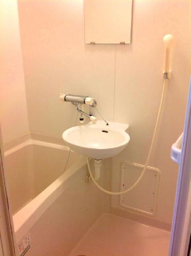 バス・シャワールーム　人気のバストイレ別です！