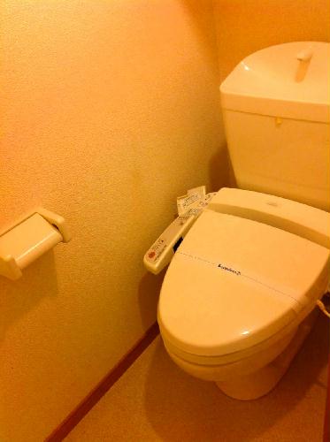 トイレ　ウォシュレット付きです！