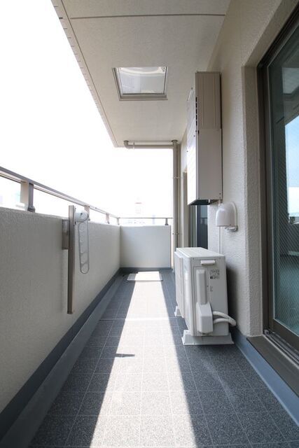 バルコニー　※違う号室の参考写真です。