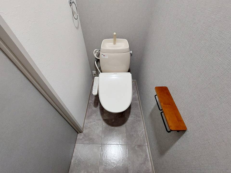 トイレ　トイレ