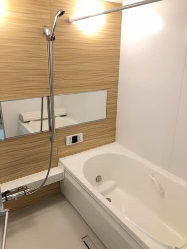 バス・シャワールーム　浴室