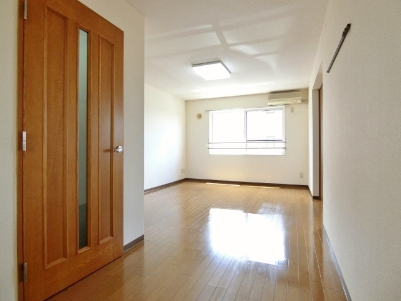 居室・リビング　図面と現状に相違がある場合には現状を優先