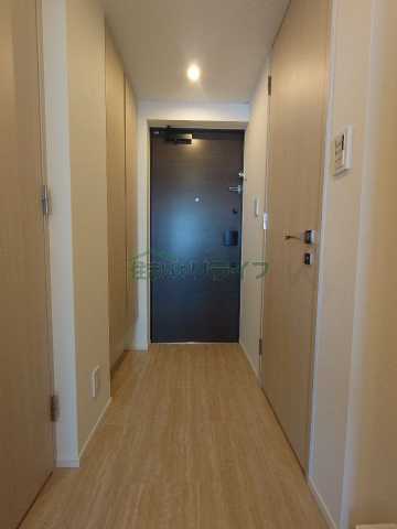 玄関　別部屋の参考写真です。