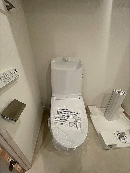 トイレ　別号室参考写真