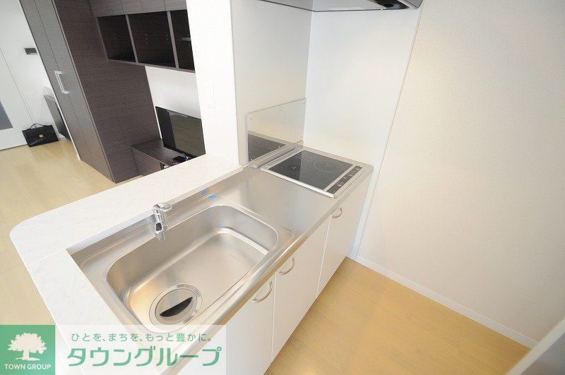 キッチン　仕様・設備は原状と異なる場合有。現状優先