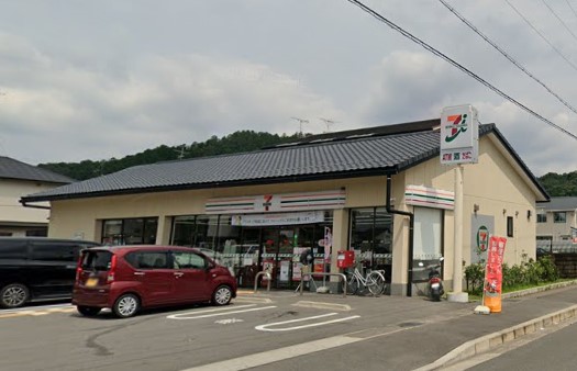コンビニ　セブンイレブン 京都岩倉中河原町店（コンビニ）まで401m