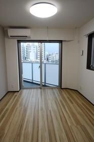 居室・リビング　ゆったり過ごせる居間です