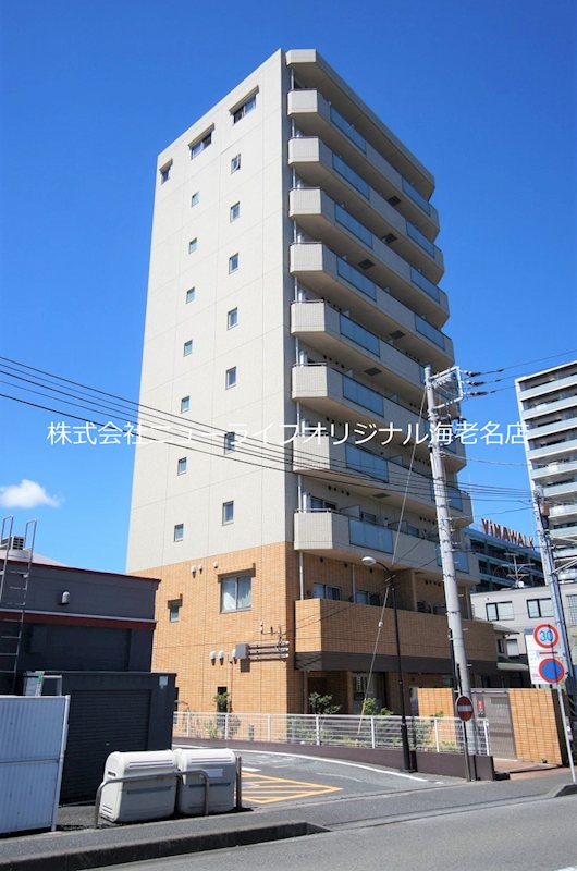 建物外観　丈夫な鉄筋コンクリート造で重厚感溢れる外観！