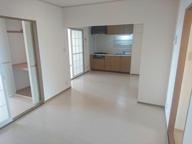 居室・リビング　※別部屋写真
