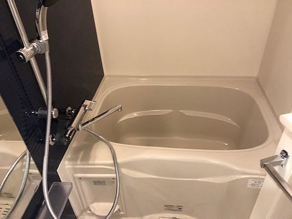 バス・シャワールーム　※別部屋の参考写真です。