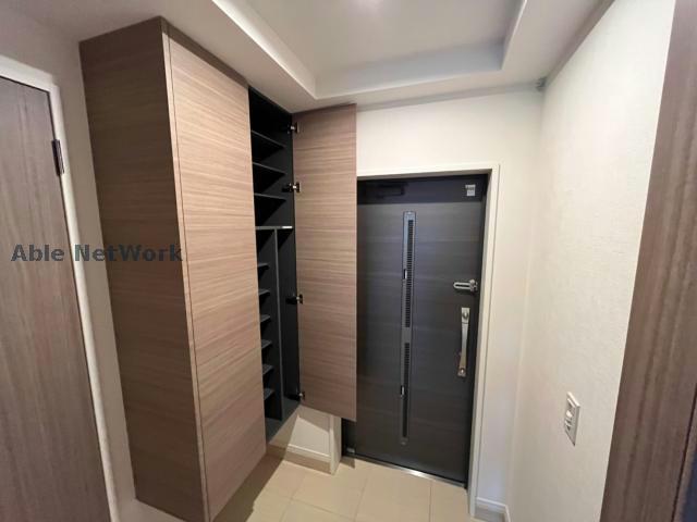 玄関　同型タイプ　現況優先