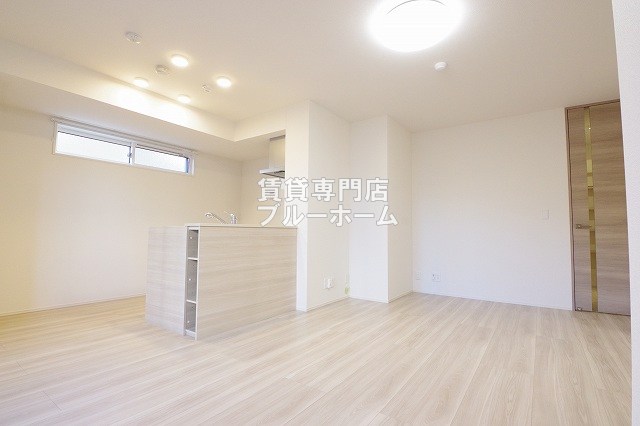 居室・リビング　14.5帖の広いリビングです！