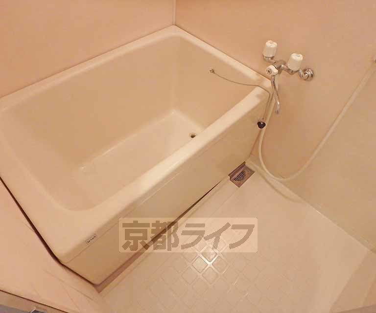 バス・シャワールーム　お風呂です。