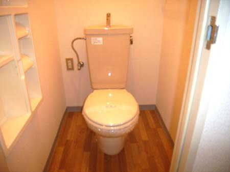 トイレ　ゆったりとした空間のトイレです