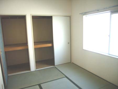 居室・リビング　ゆったりとくつろげる和室です